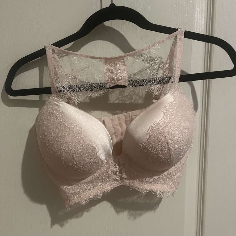 Victoria secret Elegant Lace Bralette in Soft Pink